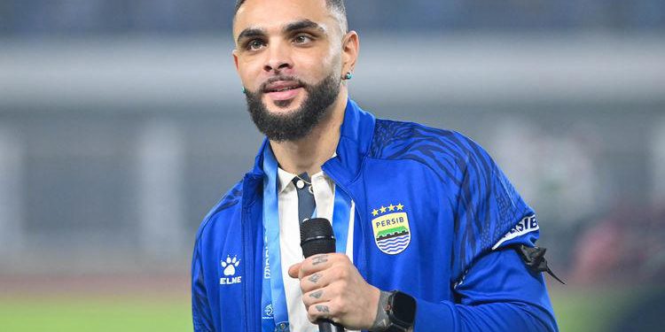Reaksi media Perancis usai Layvin Kurzawa resmi gabung Persib Bandung