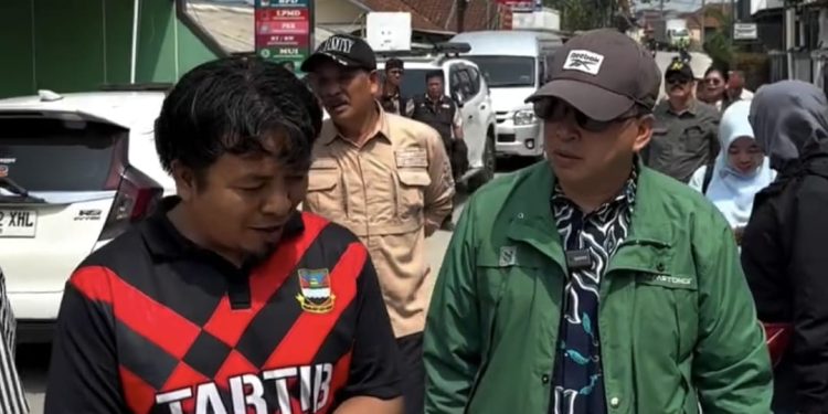 Jalan Diperbaiki, Kualitas Harus Teruji! Komisi III DPRD Kabupaten Bandung Barat Pantau Pembangunan di Mukapayung