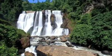 Curug Malela, Niagara Mini yang Memikat Bandung Barat